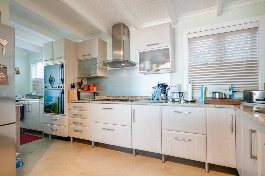 3 Bedroom Property for Sale in Glen Marine Western Cape